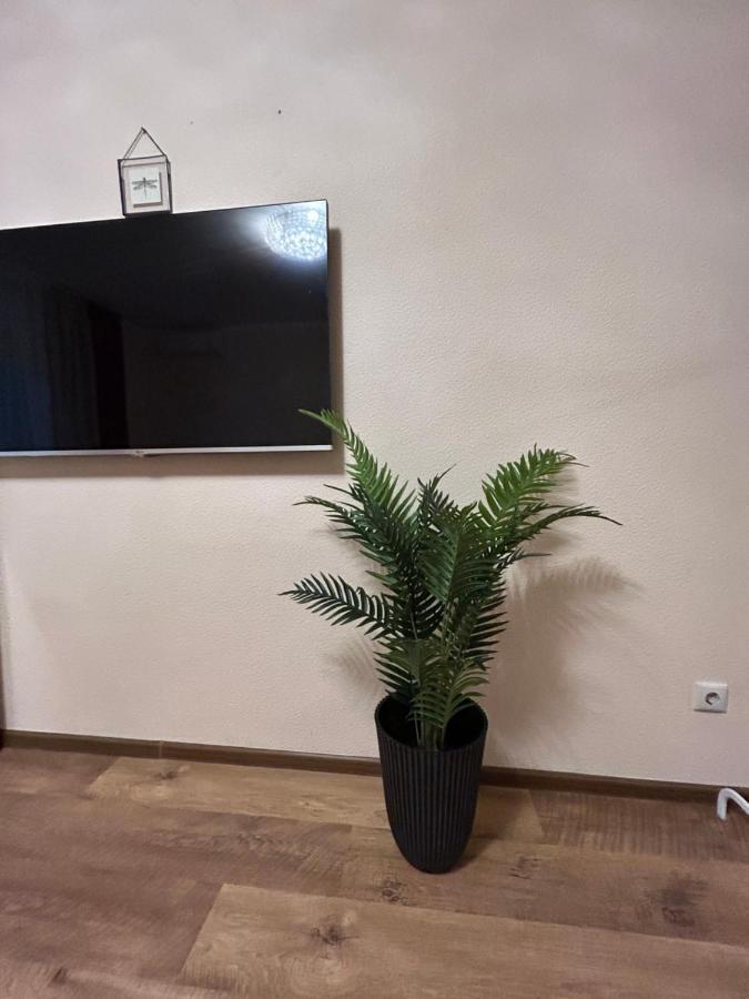 1 Поверх Ж К Паркові Озера Метро Дарниця Apartment Kiev Bagian luar foto