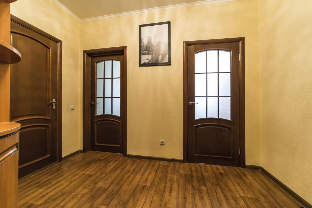 1 Поверх Ж К Паркові Озера Метро Дарниця Apartment Kiev Bagian luar foto