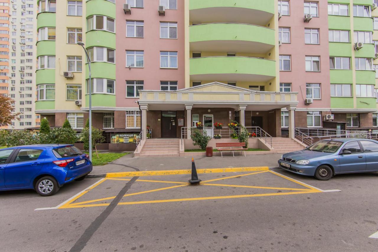 1 Поверх Ж К Паркові Озера Метро Дарниця Apartment Kiev Bagian luar foto