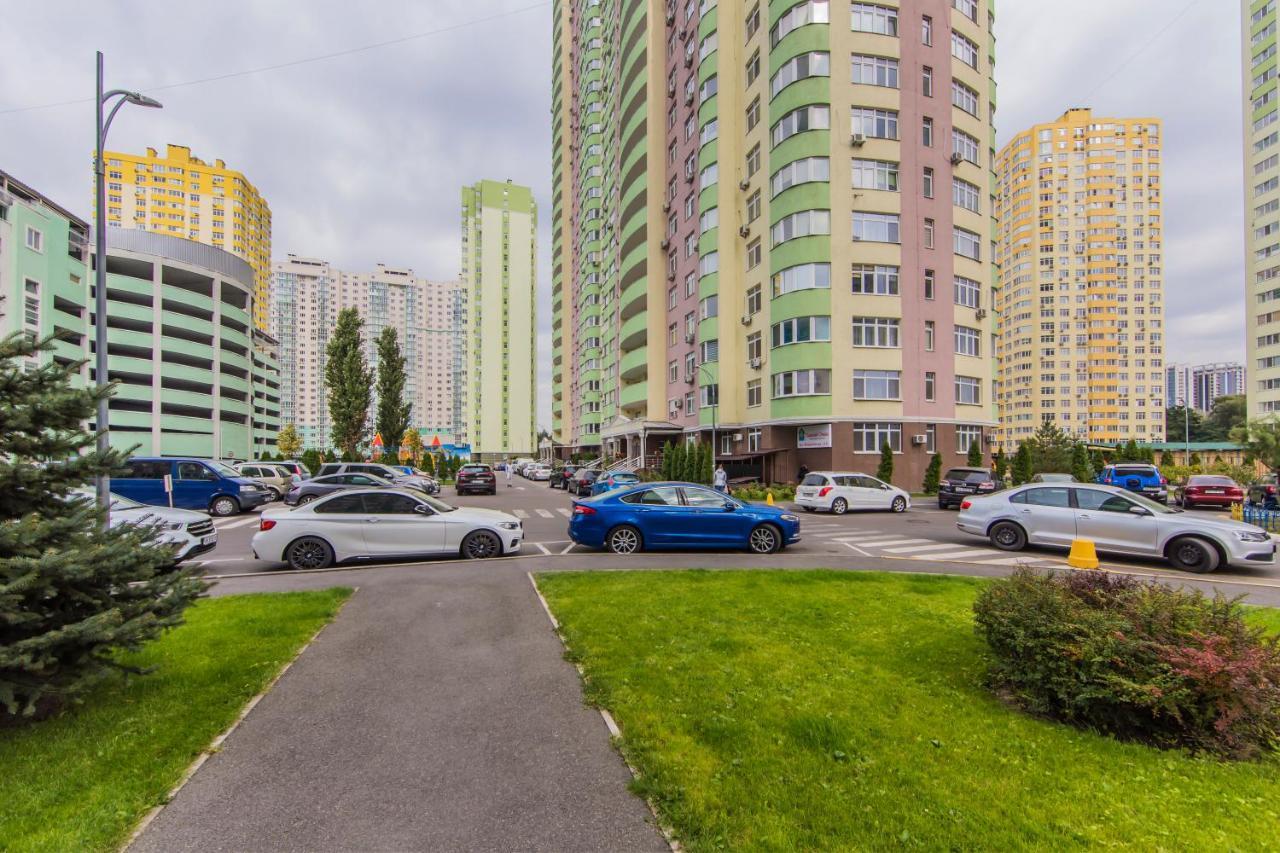 1 Поверх Ж К Паркові Озера Метро Дарниця Apartment Kiev Bagian luar foto